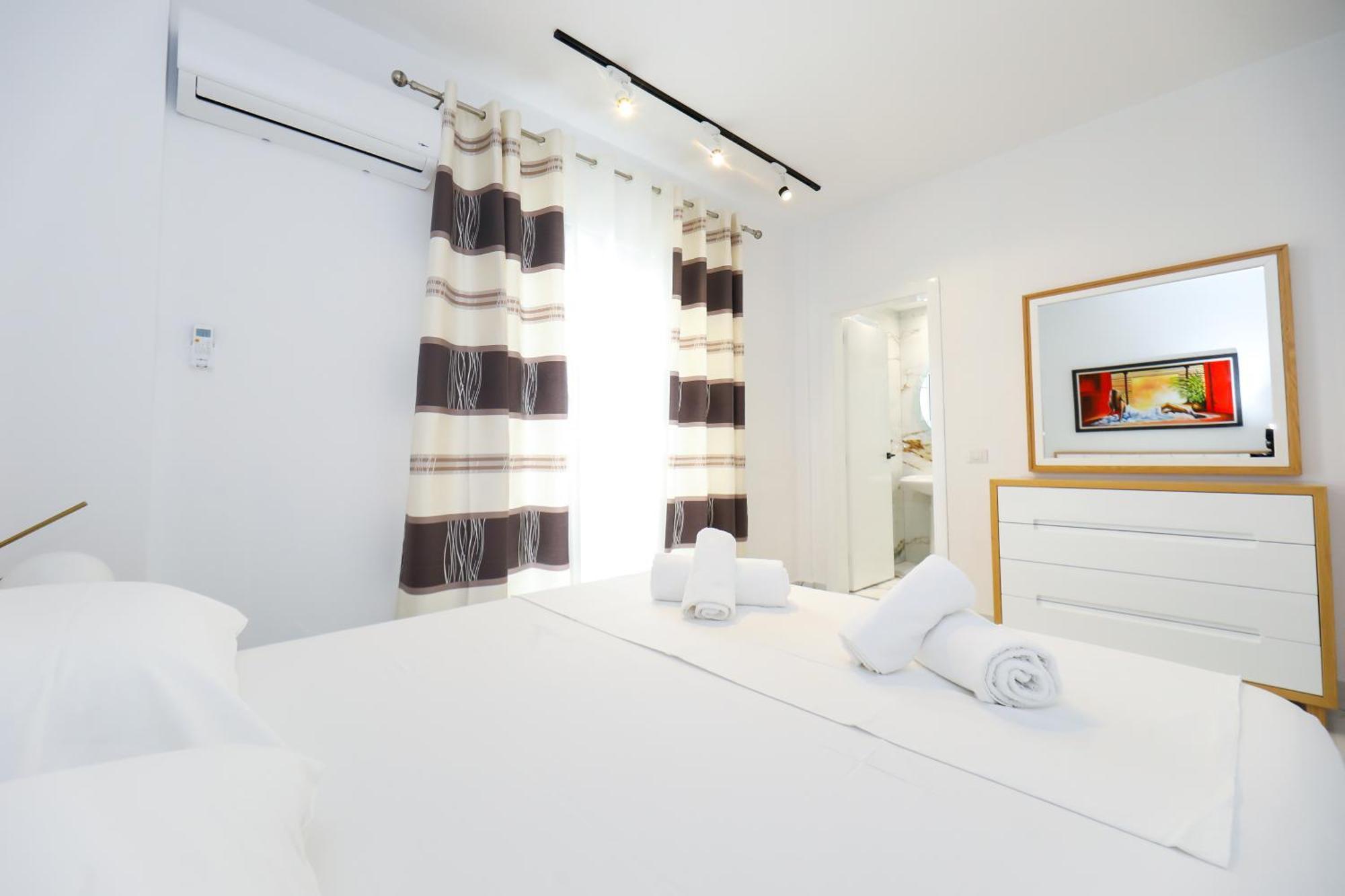 Tesi Apartment *