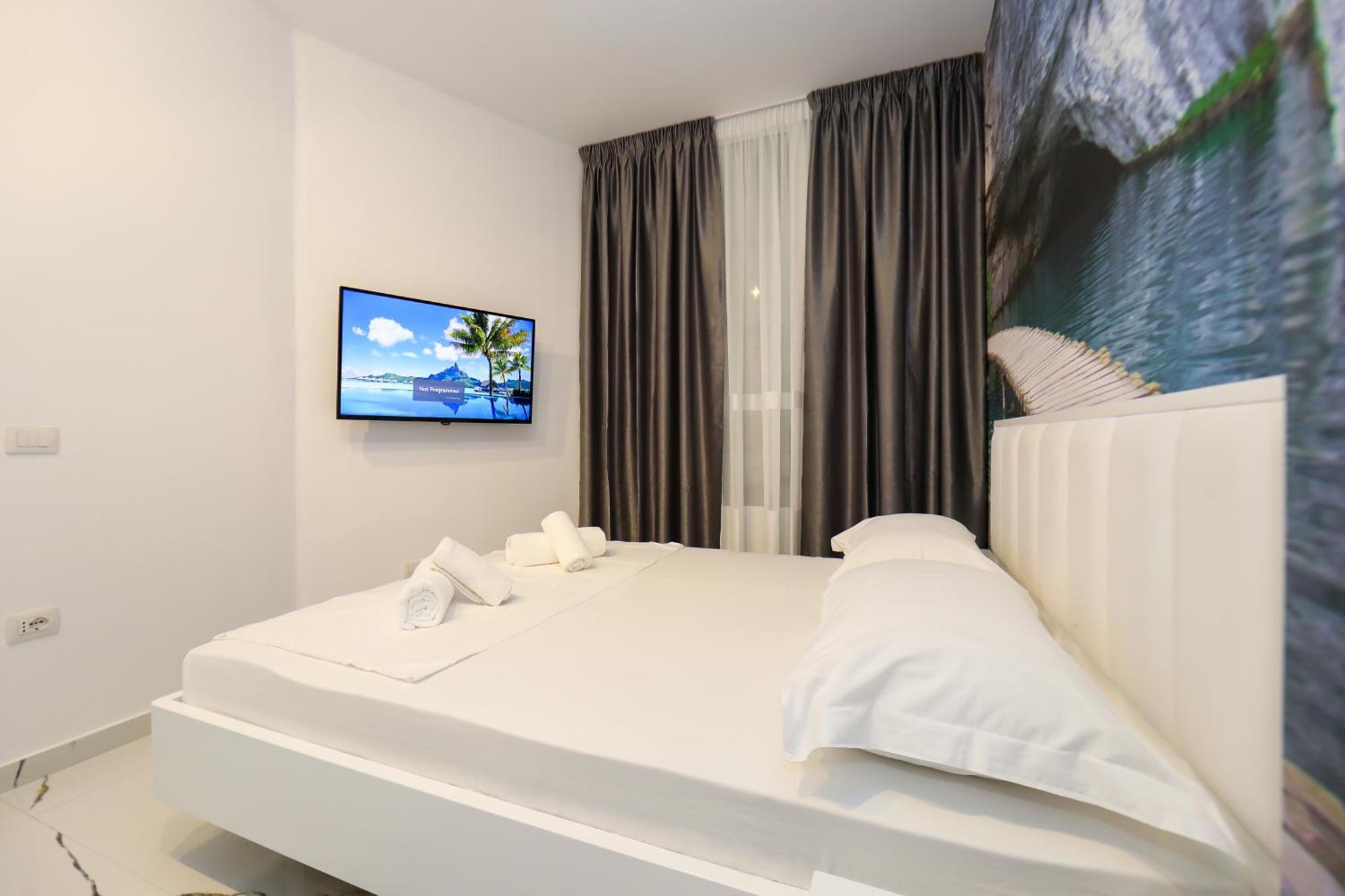 Apartment Tesi